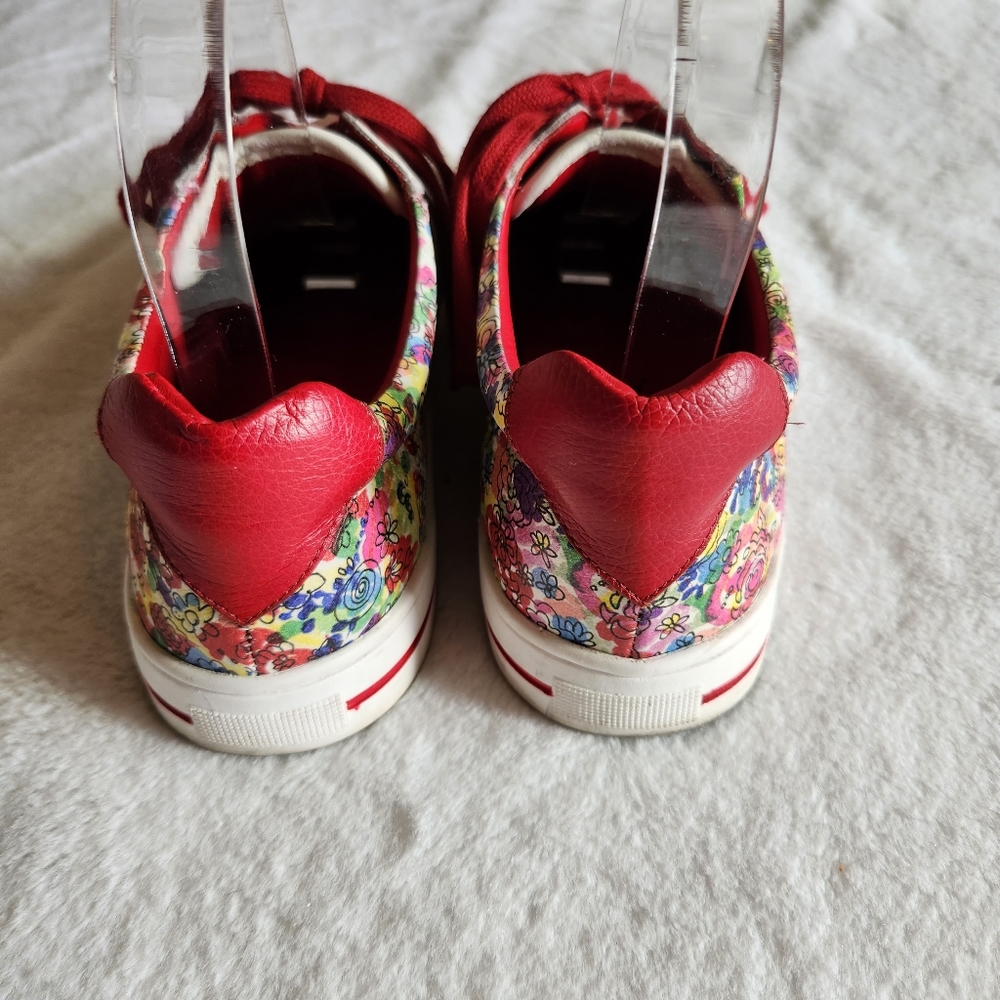 Brighton Blooms Sneakers Women's 9 - Picture 5 of 12